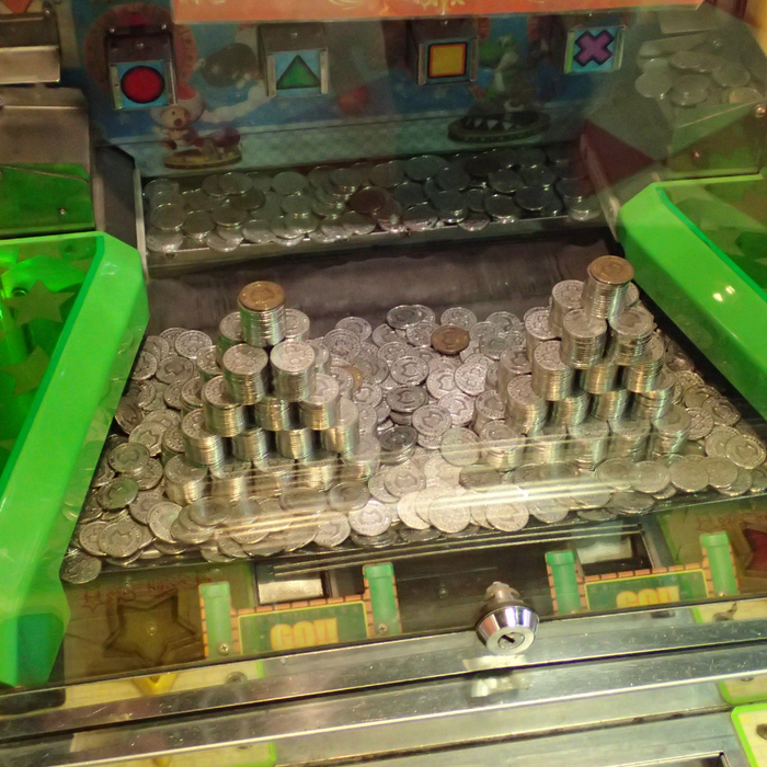 The Advantages Of Coin-Operated Vs. Free Play Machines