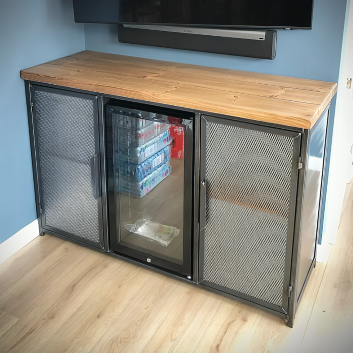 Large Bar And Drinks Cabinet With Large Fridge